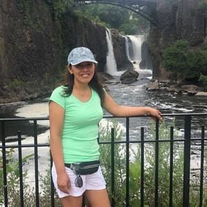 Meet your Posher, Ana